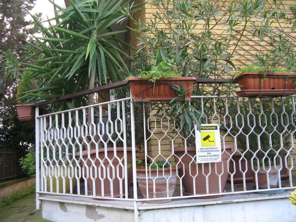 Hotel Le Stanze Di Ginevra - Via Tescione Caserta Exterior foto