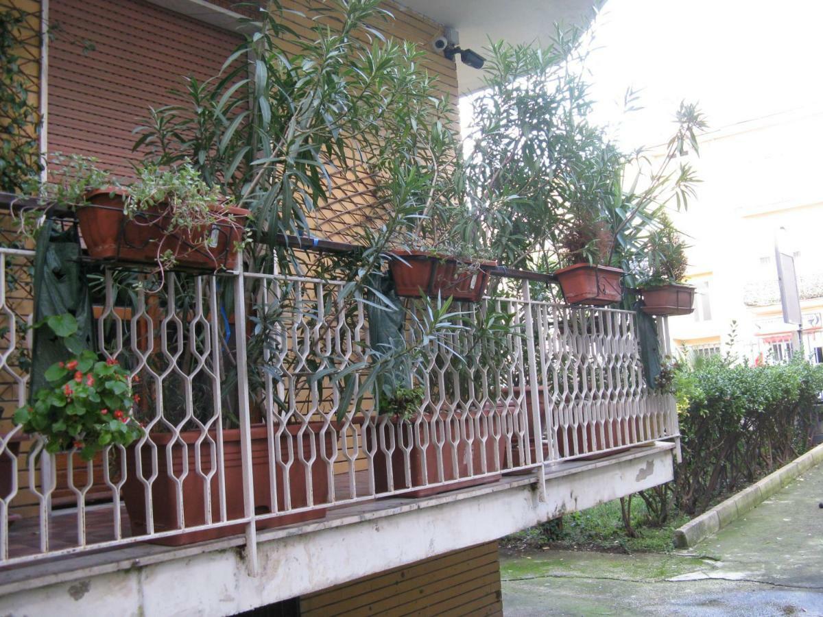 Hotel Le Stanze Di Ginevra - Via Tescione Caserta Exterior foto