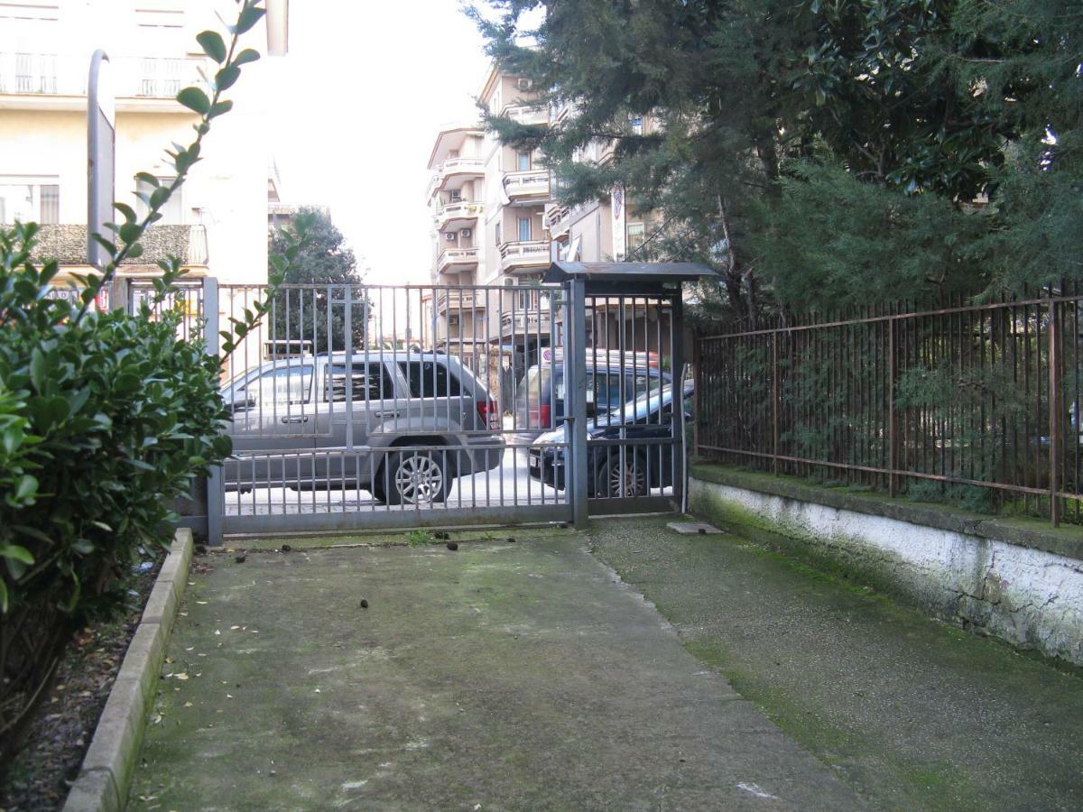 Hotel Le Stanze Di Ginevra - Via Tescione Caserta Exterior foto